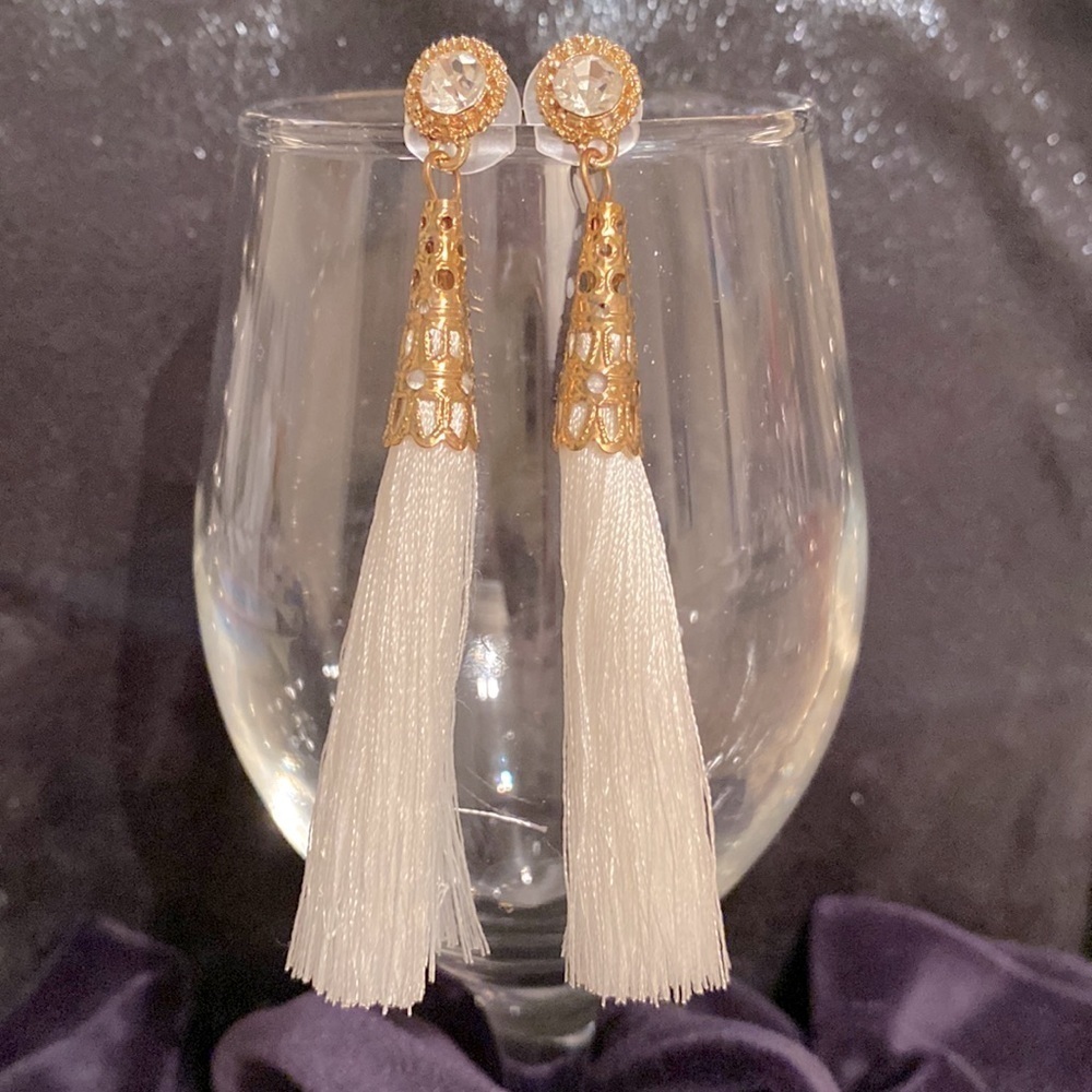 ✅Ivory Colored hanging tasseled earrings w/ CZ studs - Picture 2 of 2
